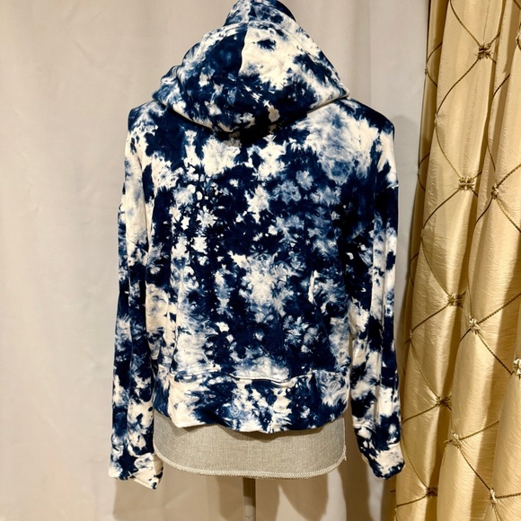 Mikoh Blue Tie-Dye Super Soft Cowl Neck Long Sleeve Sweatshirt - Picture 5 of 11